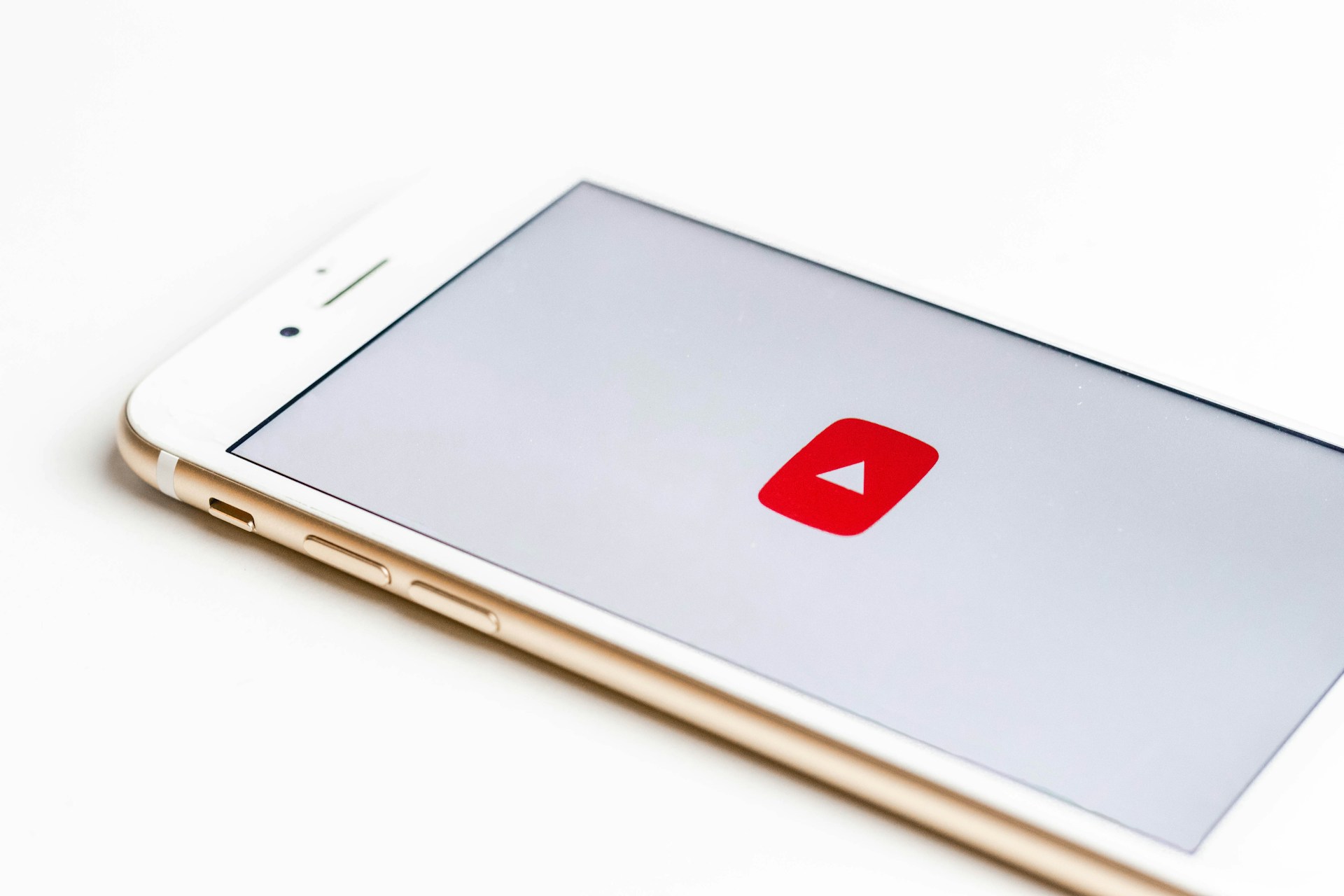 Mastering YouTube Visibility How to Make Your Videos Shine