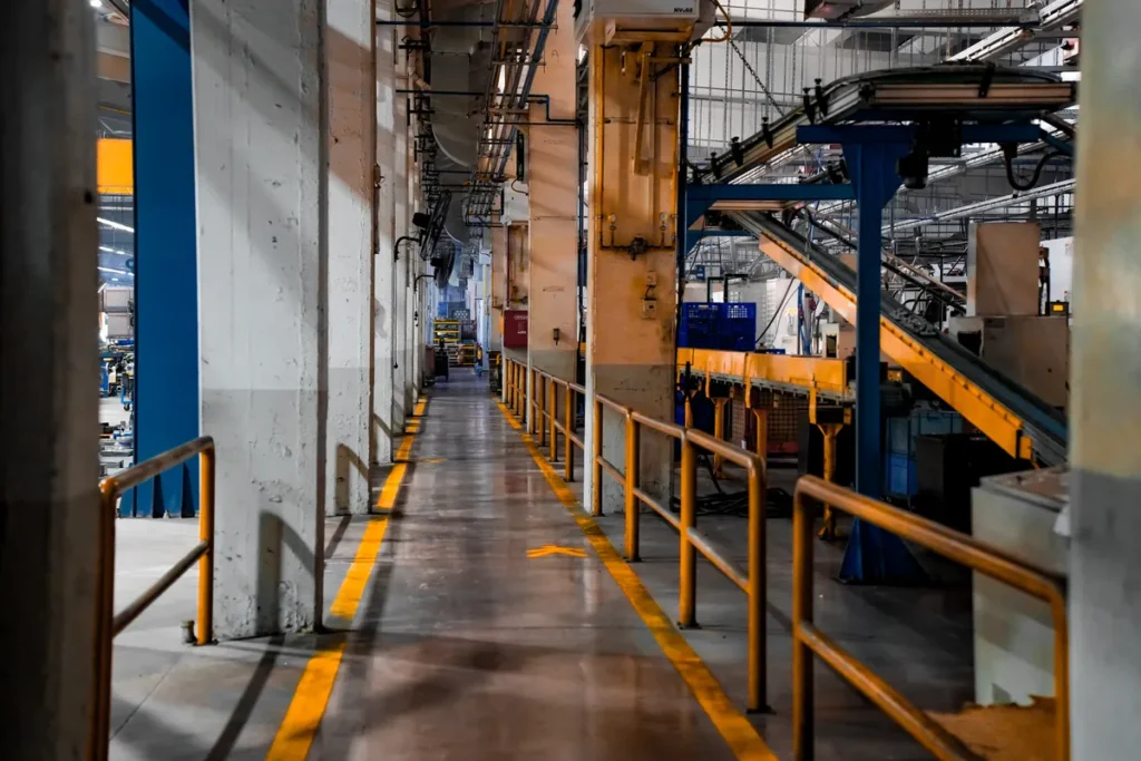 JLR 4000 job cuts