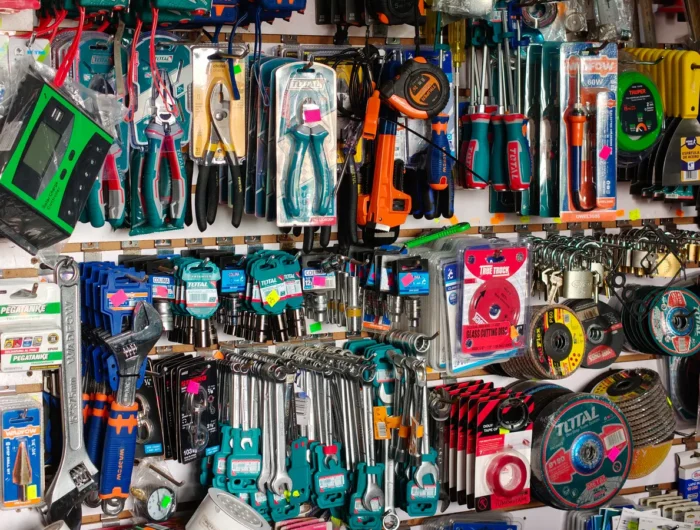 Kingfisher profit guidance upgrade